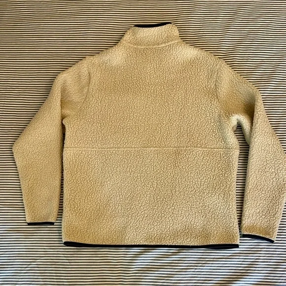 Patagonia Cream Fleece Pullover - Picture 4 of 4